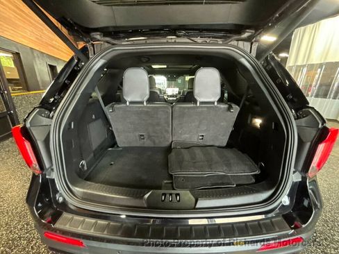 Used 2025 Ford Explorer ST AWD/4WD image 21