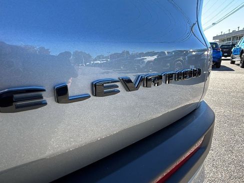 New 2025 GMC Acadia Elevation w/ Elevation Premium Package image 9