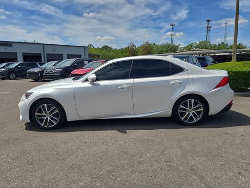 Used 2018 Lexus IS 300 image 5