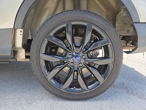 Used 2017 Ford Escape SE w/ SE Sport Appearance Package AWD/4WD image 21