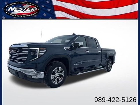 Used 2022 GMC Sierra 1500 SLT w/ SLT Convenience Package image 1
