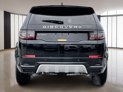 New 2025 Land Rover Discovery Sport S image 4