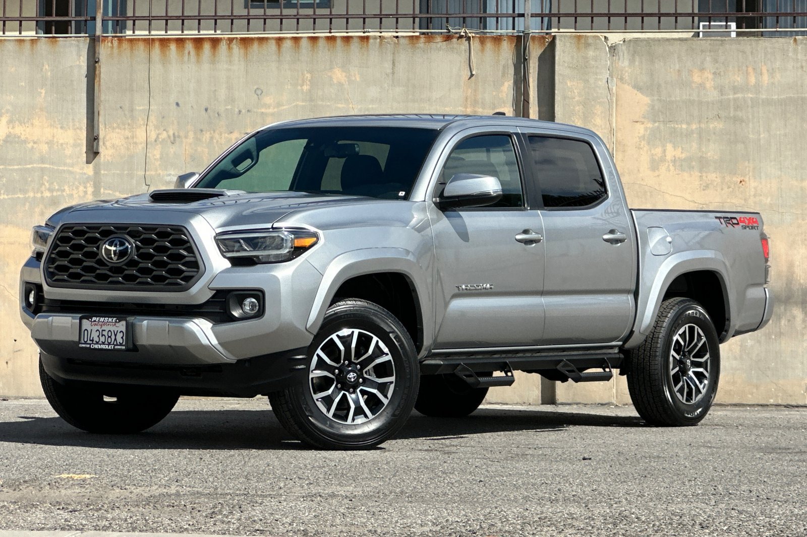Used 2023 Toyota Tacoma TRD Sport AWD/4WD image 8