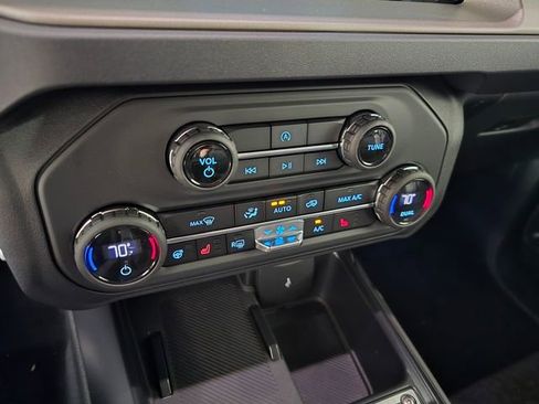 New 2025 Ford Bronco Outer Banks AWD/4WD image 33