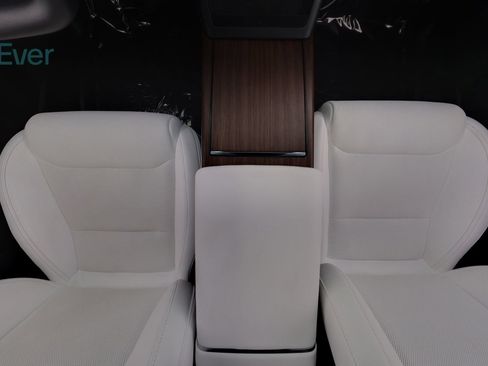 Used 2023 Tesla Model X AWD/4WD image 27