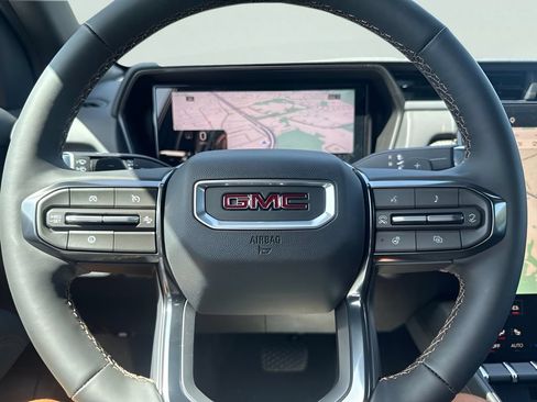 New 2027 GMC Terrain AT4 w/ Technology Package II AWD/4WD image 11