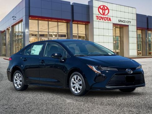 New 2026 Toyota Corolla LE FWD image 8