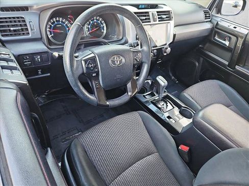 Used 2019 Toyota 4Runner TRD Off-Road AWD/4WD image 10