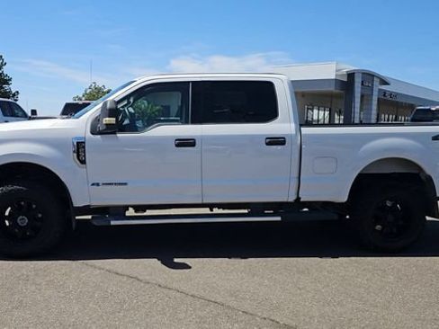 Used 2017 Ford F250 XLT AWD/4WD image 6