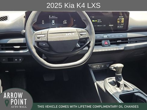 Used 2025 Kia K4 FWD image 20