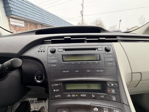 Used 2010 Toyota Prius Two image 10