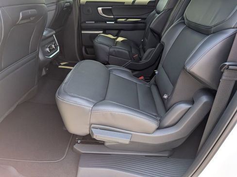 New 2026 Ford Expedition Max Platinum w/ Stealth Performance Package AWD/4WD image 8