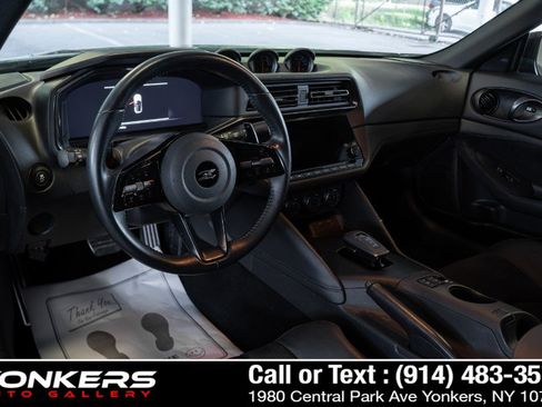 Used 2024 Nissan Z Performance w/ Floor Mat Package RWD image 31