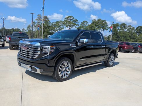 Used 2025 GMC Sierra 1500 Denali w/ Denali Reserve Package AWD/4WD image 1