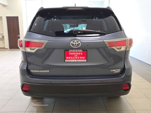 Used 2015 Toyota Highlander Limited Platinum AWD/4WD image 5