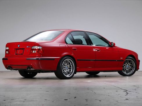 Used 2003 BMW M5 image 5