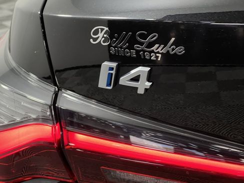 Used 2025 BMW i4 eDrive40 image 11