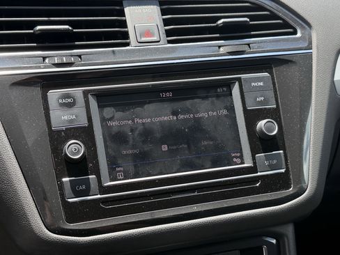 Used 2018 Volkswagen Tiguan S FWD image 20
