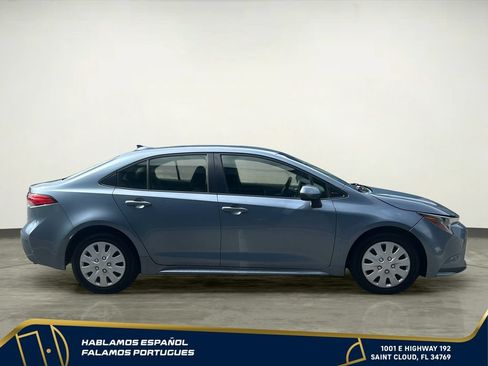 Used 2020 Toyota Corolla LE FWD image 7