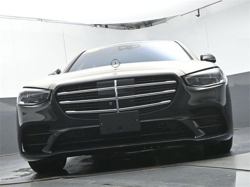 Used 2023 Mercedes-Benz S 500 S 500 image 32