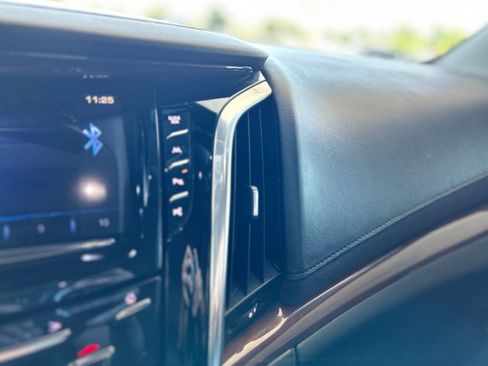 Used 2017 Cadillac Escalade Luxury AWD/4WD image 81