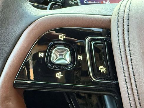 Used 2025 Lincoln Aviator Reserve image 21