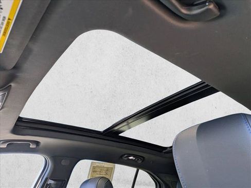 Used 2025 Cadillac XT4 Sport w/ Cold Weather Package FWD image 16