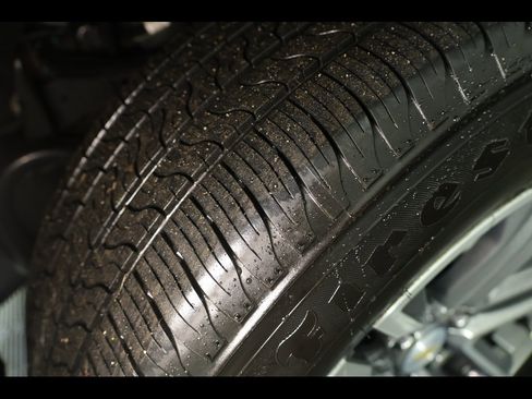 Used 2021 Chevrolet Colorado W/T w/ Custom Special Edition image 20