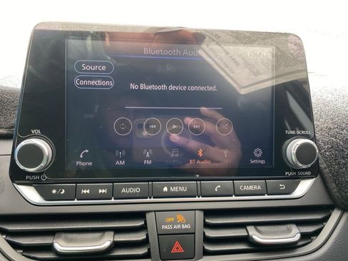 Used 2021 Nissan Altima 2.5 SR w/ SR Premium Package image 35