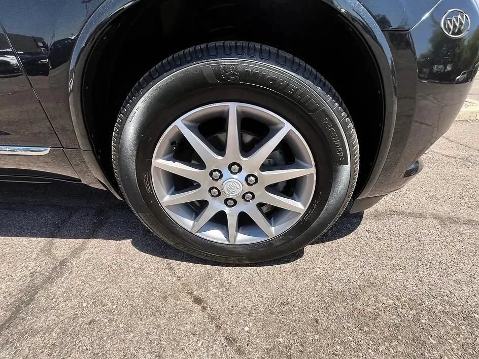 Used 2015 Buick Enclave Leather FWD image 24