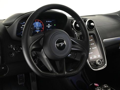 Used 2023 McLaren GT image 10