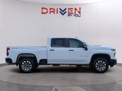 New 2026 Chevrolet Silverado 2500 Custom w/ Custom Value Package AWD/4WD image 6