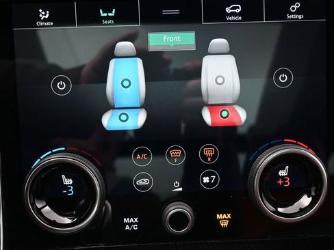 Used 2021 Land Rover Range Rover Sport HST image 17