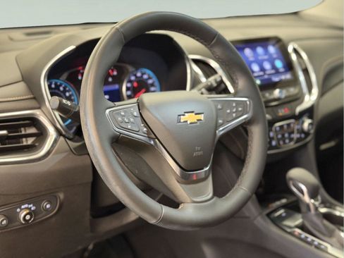 Used 2024 Chevrolet Equinox Premier AWD/4WD image 24