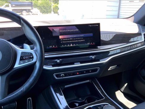 Used 2024 BMW X5 xDrive40i w/ M Sport Package AWD/4WD image 15