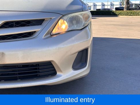 Used 2011 Toyota Corolla LE image 7