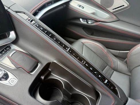 Used 2024 Chevrolet Corvette Stingray Premium Cpe w/ Z51 Performance Package RWD image 17