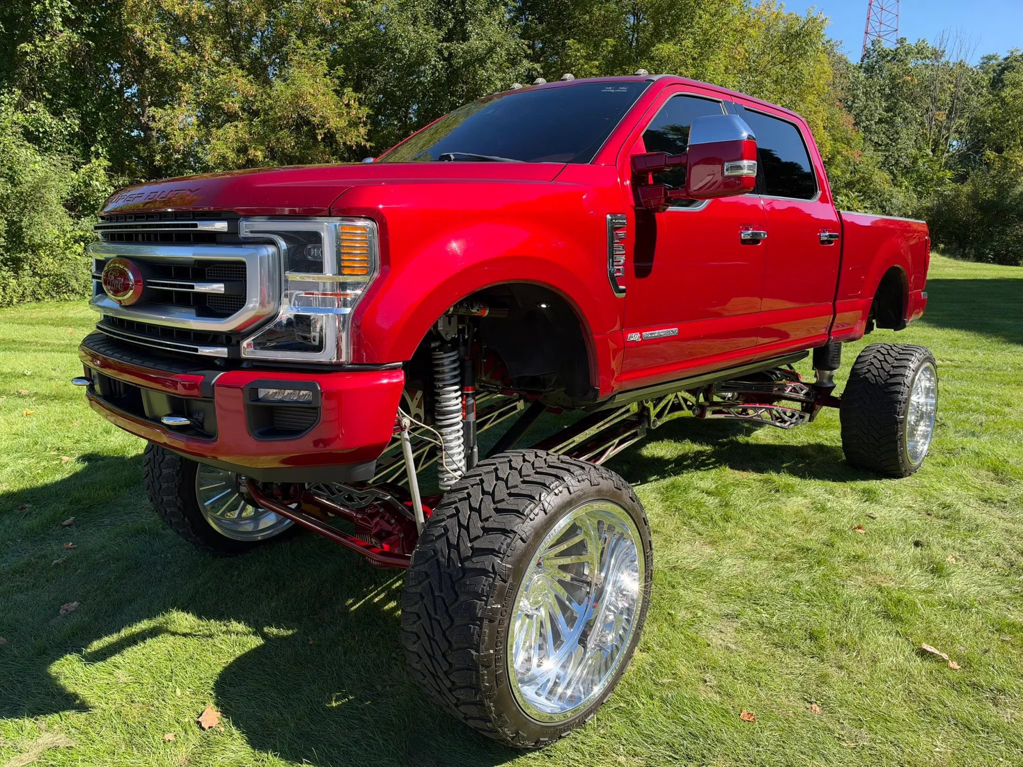 Used 2018 Ford F250 Platinum w/ Platinum Ultimate Package AWD/4WD image 2