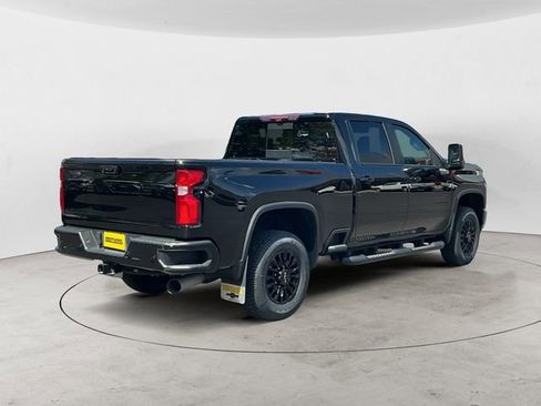 Used 2021 Chevrolet Silverado 2500 LTZ w/ LTZ Plus Package AWD/4WD image 5