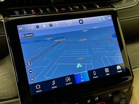 Used 2023 Jeep Grand Cherokee Limited w/ Luxury Tech Group II image 22