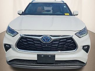 Used 2022 Toyota Highlander Platinum video 2