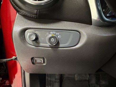 Used 2024 Chevrolet Blazer LT w/ Convenience Package FWD image 13