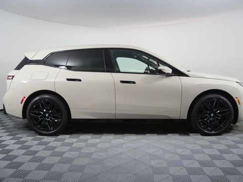 New 2026 BMW iX xDrive60 image 2