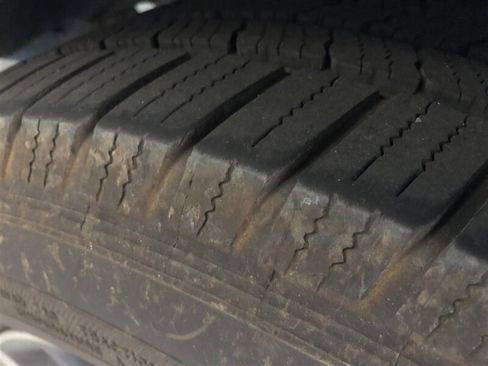 Used 2018 Toyota Highlander XLE image 31