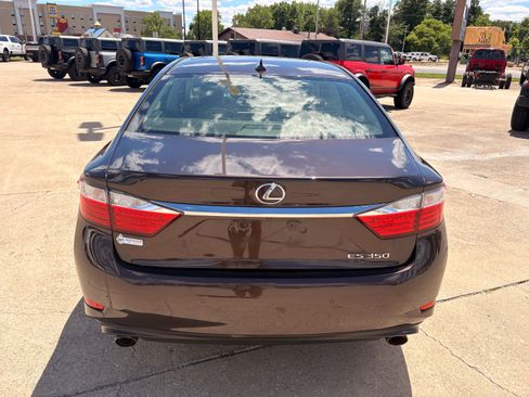Used 2013 Lexus ES 350 w/ Luxury Pkg FWD image 4