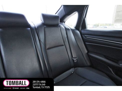 Used 2022 Honda Accord Sport image 12