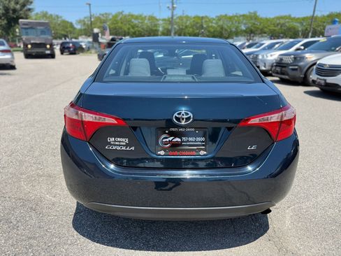 Used 2017 Toyota Corolla LE w/ Carpet Mat Package (TMS) FWD image 8