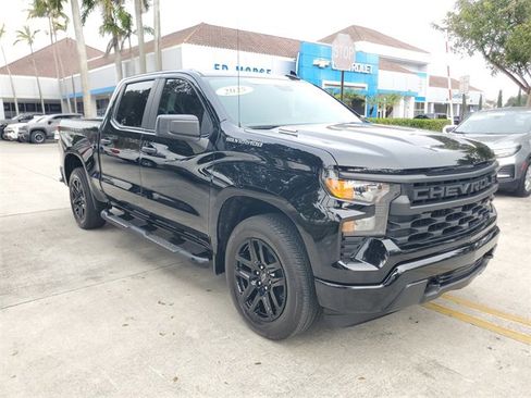 Used 2025 Chevrolet Silverado 1500 Custom image 5
