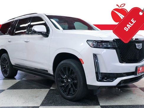 Used 2023 Cadillac Escalade Sport Platinum w/ LPO, ONYX Package AWD/4WD image 1
