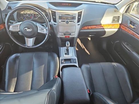 Used 2011 Subaru Outback 2.5i Limited w/ PWR Moonroof Pkg image 17